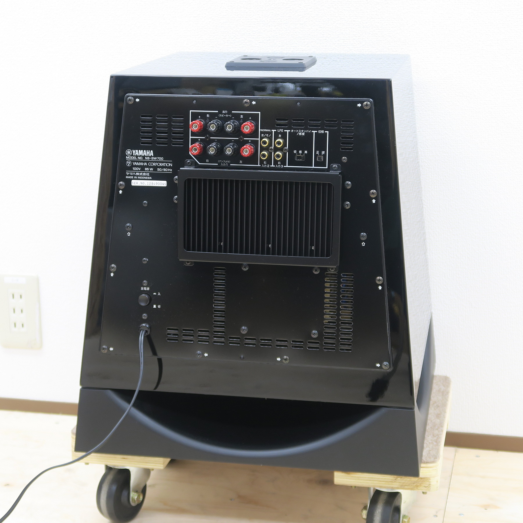 Sランク】ヤマハ YAMAHA NS-SW700 サブウーファー【元箱】@51214
