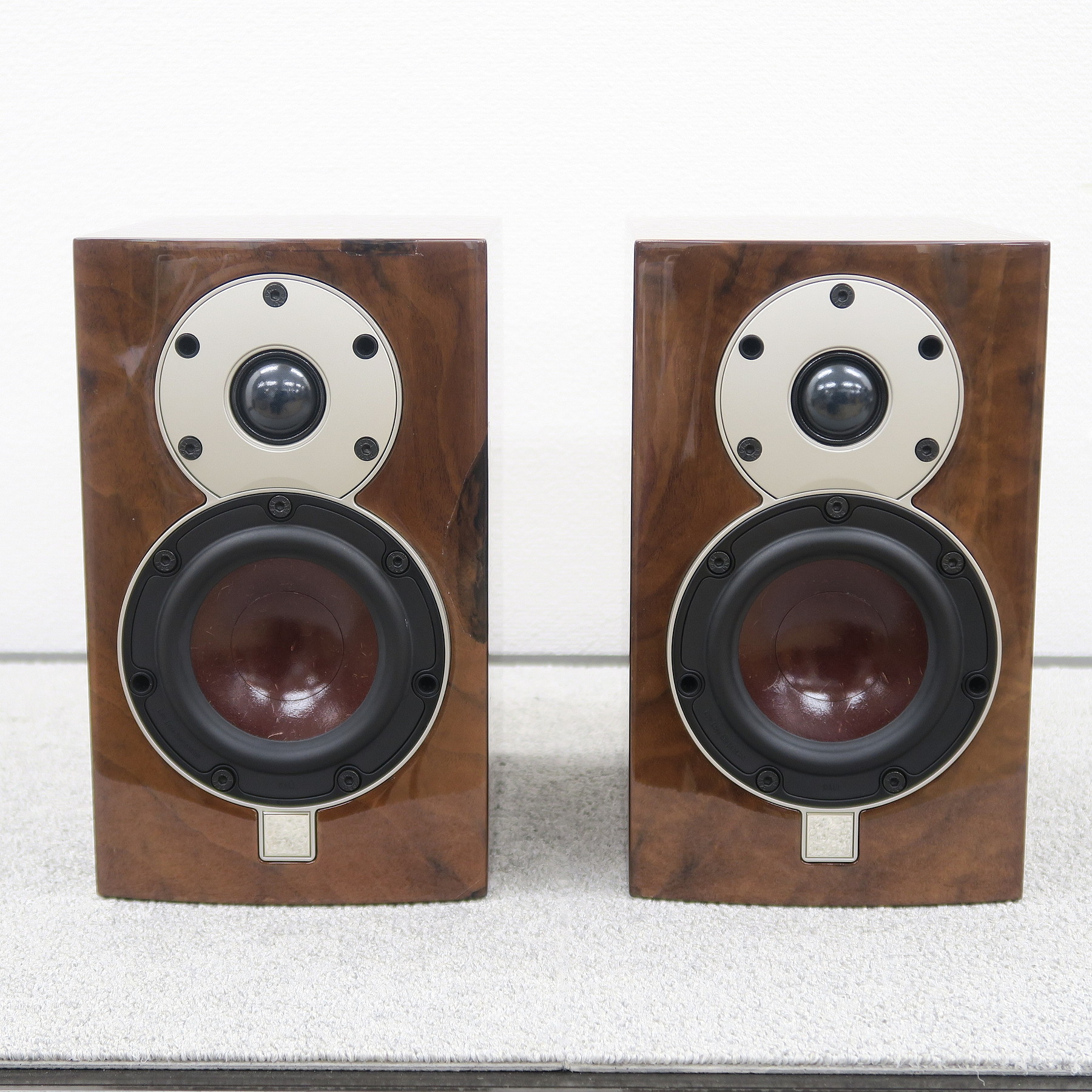 Cランク】ダリ DALI MENUET SE スピーカーペア【元箱】@53431 / 中古