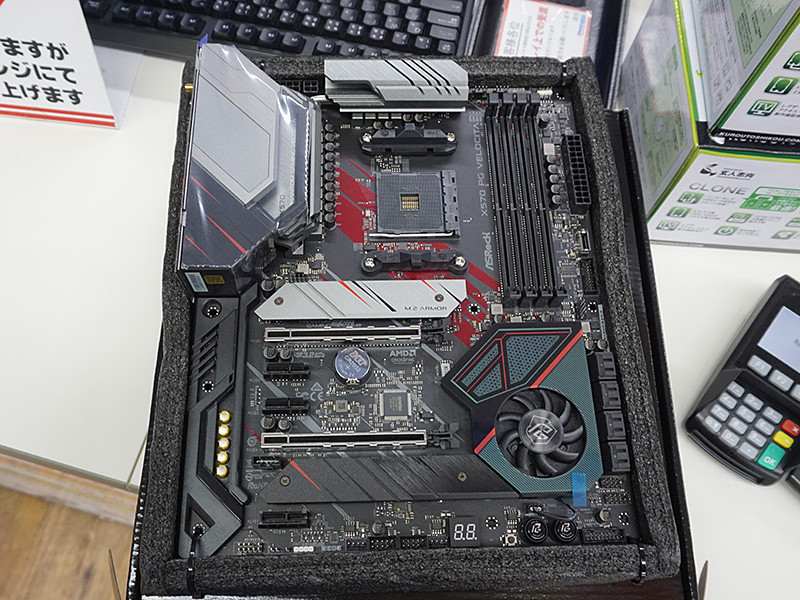 第4世代Ryzen対応の「X570 PG Velocita」が発売、2.5G LANやWi-Fi 6