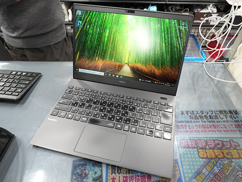 第10世代Core i7やメモリ16GB搭載のNEC製13.3インチ軽量ノートが42,026