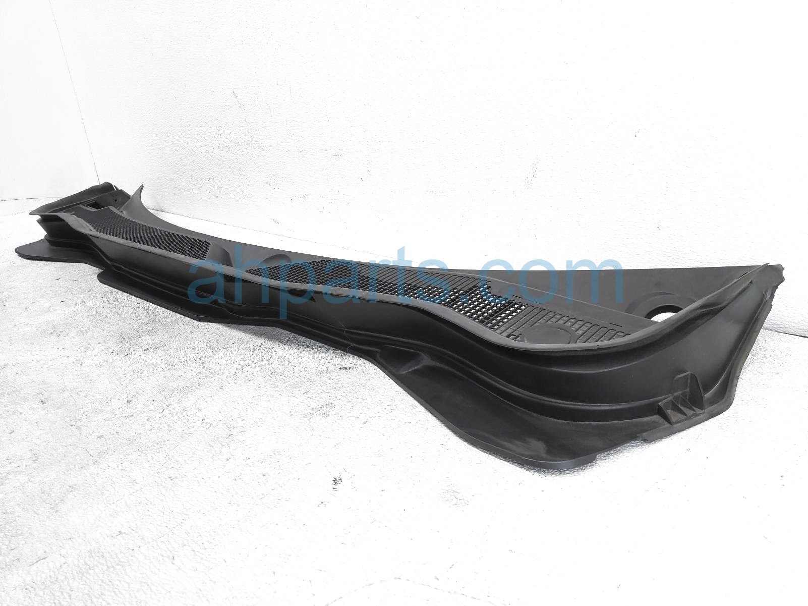 Sold 2022 Honda Passport Cover Windshield Cowl Vent Panel 74200