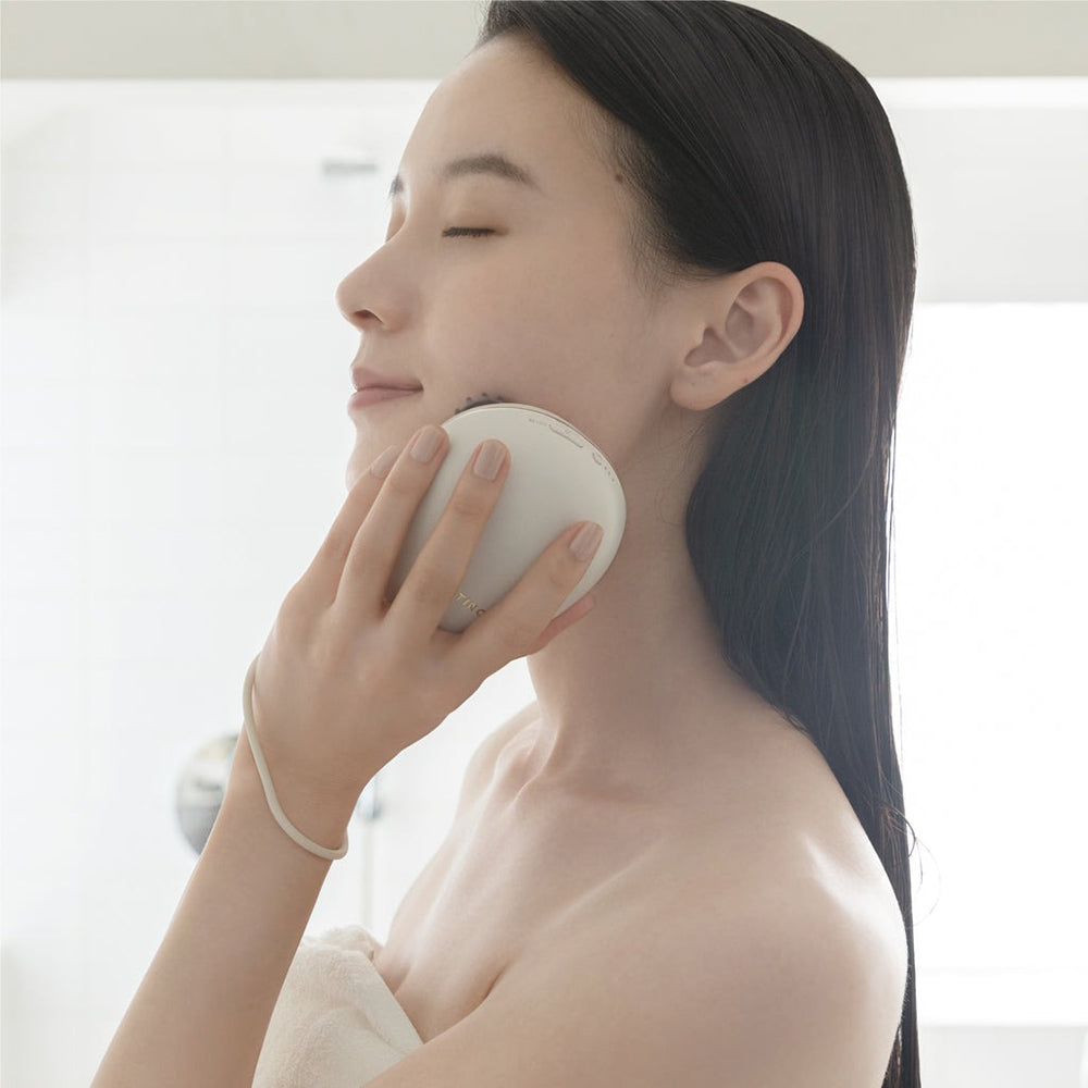 ギフトカード】FESTINO(フェスティノ) 充電式 EMSヘッドスパ ミニ