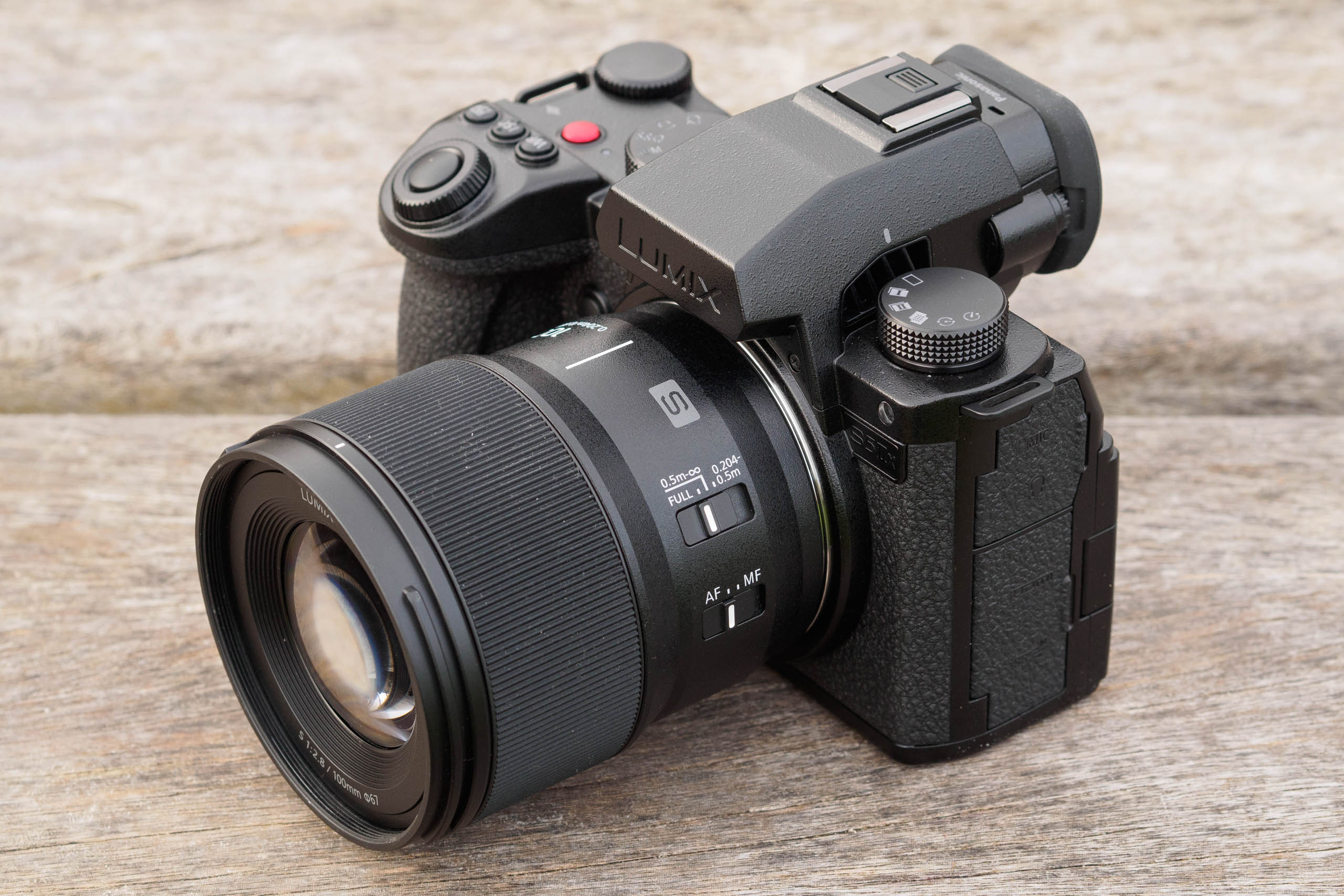 Panasonic Lumix S 100mm F2.8 Macro review | Amateur Photographer