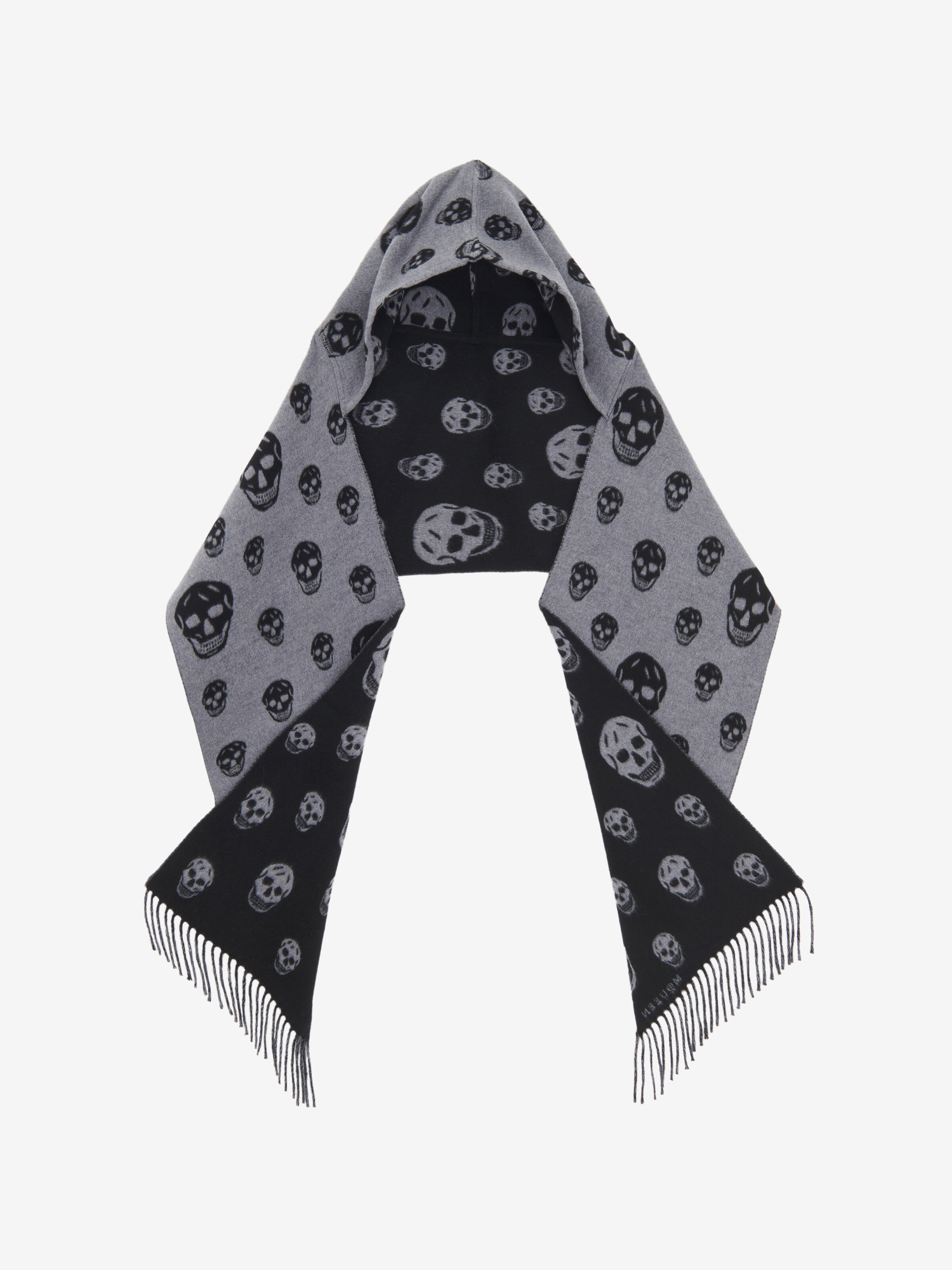 Women's Reversible Hood Skull Scarf in Graphite/Black | McQueen US