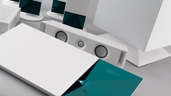 ASCII.jp：スマホから操作もできるBDV-N1WLの真価を問う！（前編） (1/3)