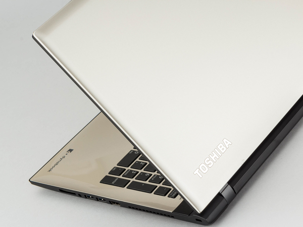 ASCII.jp：プリインソフトで簡単な写真、動画編集も！ 東芝4Kノートの