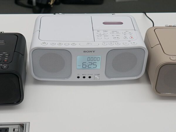 ASCII.jp：カセットテープ人気の今、ソニーがスタイリッシュなラジカセ