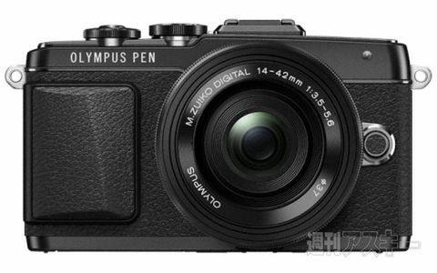 オリンパスの新ミラーレス『PEN Lite E-PL7』は下開き液晶搭載で自撮り