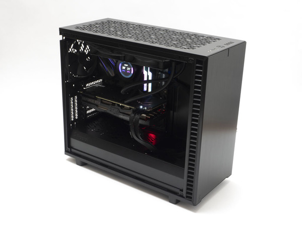 ASCII.jp： 一目惚れして自作したくなるPCケースを買う (1/8)