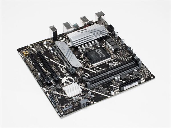 ASCII.jp：第14世代Coreでの自作にオススメ！ASUSのZ790/B760
