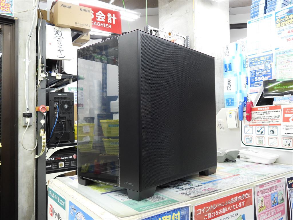 Antecのピラーレス式フルタワーPCケース「C8」が販売開始 - 週刊アスキー