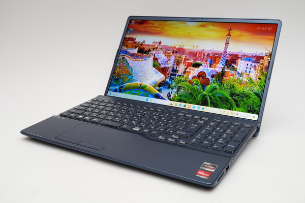 ASCII.jp：9万円台で買える15型のDVD内蔵・万能ノートパソコンを使って