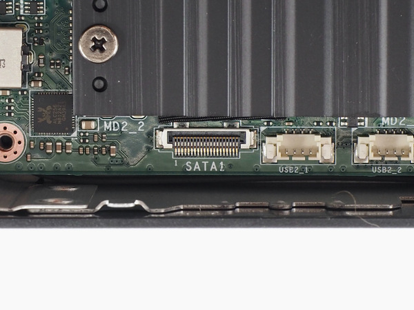 ASCII.jp：NUCはどれも同じではない！ちょっとした違いなのに大きく