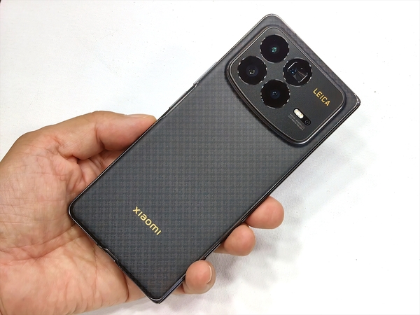 ASCII.jp：シャオミの折りたたみ機「Xiaomi MIX Fold 4」は閉じても