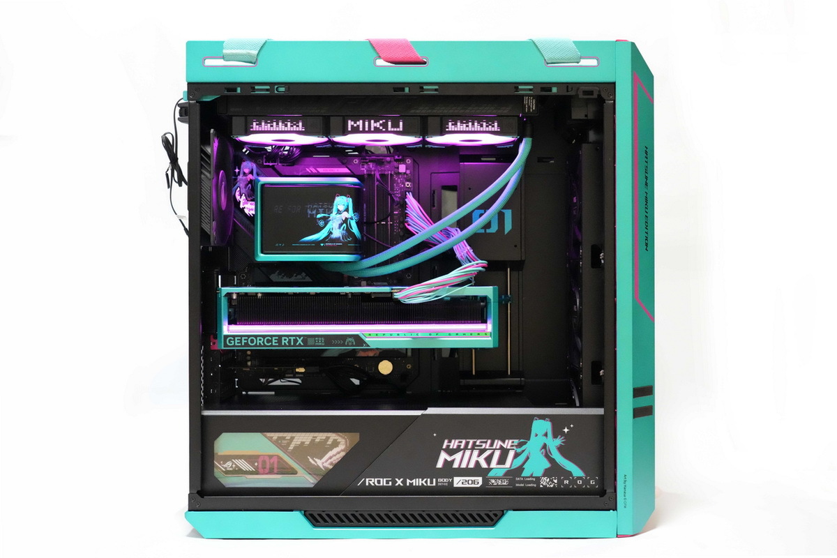 ファン必買のPC自作パーツセット＝「ROG×初音ミク」エディションを実際