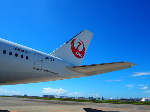 JAL、A350の10号機が日本到着。初便は24日の羽田～那覇 - トラベル Watch