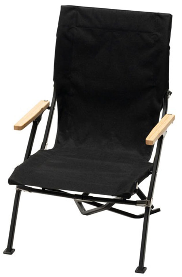 スノーピーク、ローチェア30の限定カラーにブラック。前かがみで使い
