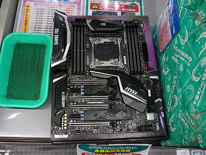 Intel X299搭載マザーの販売スタート、ただし現時点でCPUの在庫無し
