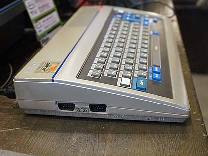 ナショナルのキーボード一体型PC「JR-200」が税込13,800円 （取材中に