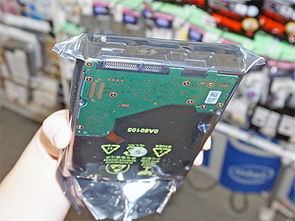 WD「Ultrastar DC HC560」の20TB HDDが入荷、OptiNANDテクノロジー採用