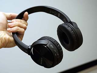 ソニー、約2万円のNC+Bluetoothヘッドフォン「ZX770BN」 - AV Watch