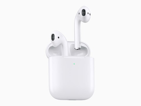 アップル、第2世代「AirPods」。通話50%長く、ゲーム遅延30%低減。無線