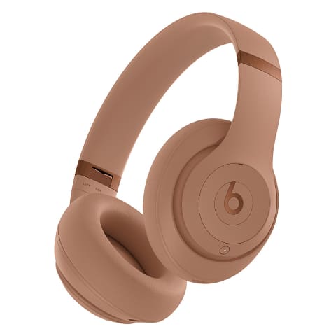 Beats×キム・カーダシアン、第2弾は「Beats Studio Pro」のムーン