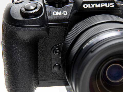 新製品レビュー：OLYMPUS OM-D E-M1 Mark II（外観・機能編