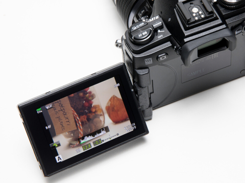 新製品レビュー：OLYMPUS OM-D E-M1 Mark II（外観・機能編