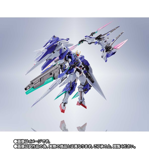 まさにフル装備！ 「METAL ROBOT魂 ダブルオーザンライザー」セットで