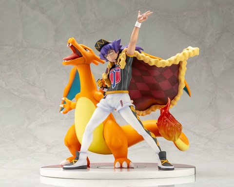 ポケモン剣盾」ダンデ＆リザードンのポケモンセンターオリジナル