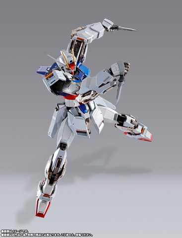 ストライクガンダム」と「エヴァ初号機」の限定フィギュアが登場！ 魂