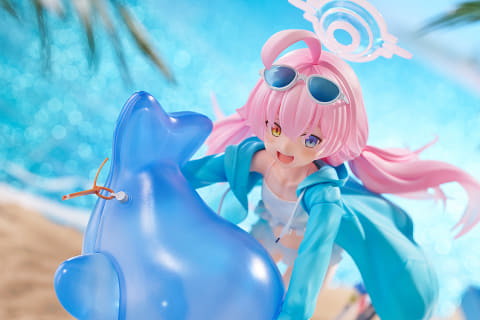 ブルアカ」よりホシノが可愛らしく水着姿でフィギュア化！ 予約開始