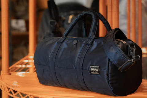PORTER、植物由来ナイロン素材の「TANKER」に新色「アイアンブルー