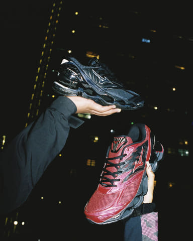 ミズノ、進化系ソールのライフスタイルシューズ「WAVE PROPHECY LS」新