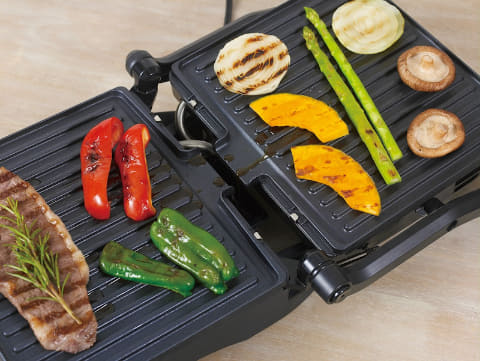 ドウシシャ、肉や野菜を挟んでジューシーに焼き上げる「プレスグリル