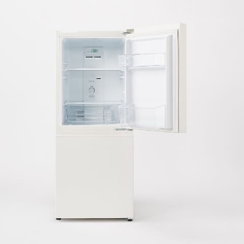 無印良品、一人暮らし向けの真っ白でシンプルな2ドア冷蔵庫 - 家電 Watch