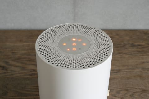 ビックカメラ、amadana監修の“あえて主張しない”デザインの円筒形空気
