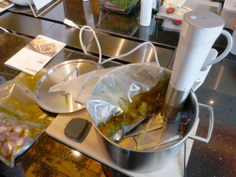 ツヴィリングから低温調理器登場。苦手なサーモンが食べやすくなって