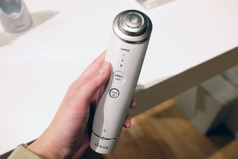 ヤーマン、AI搭載した進化する美顔器 - 家電 Watch