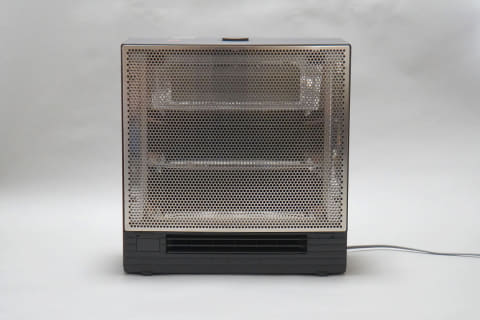 ダイキンの遠赤+温風暖房で足元の寒さ解消! 季節の変わり目にも使い