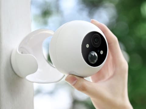 SwitchBot、見守りカメラと屋外カメラが高画質で便利に - 家電 Watch