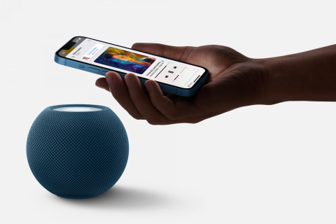 アップル、「HomePod mini」の新カラーを発表 - ケータイ Watch