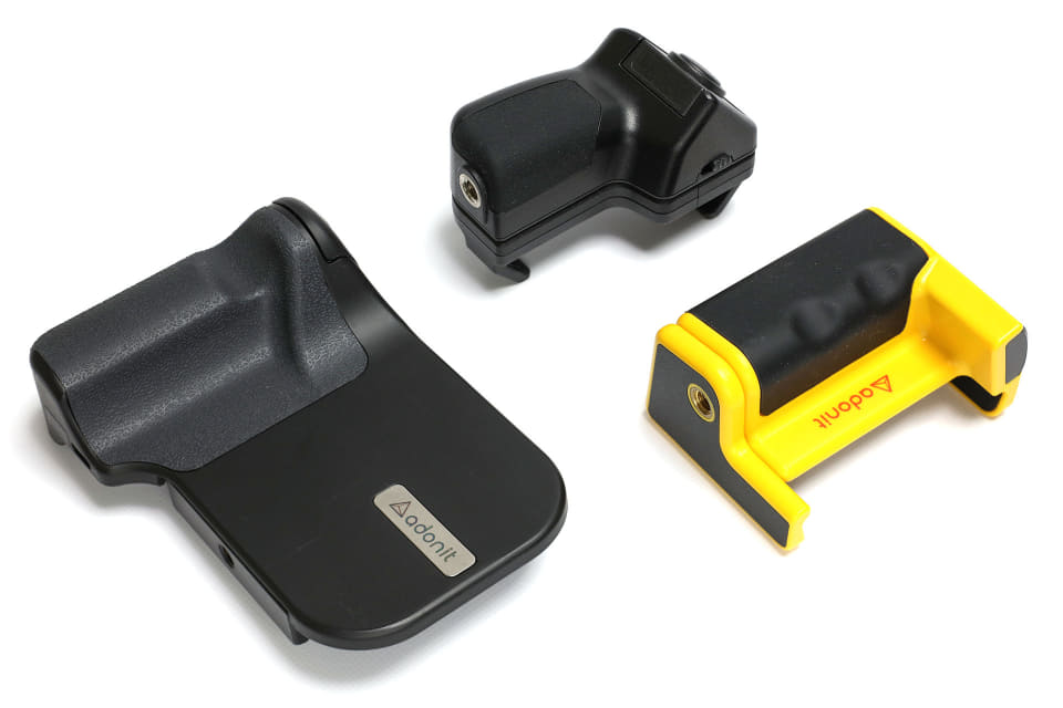 iPhone用MagSafeグリップ、ShiftCam「SnapGrip」がスゲくイイ