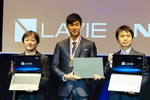 ユーザーが必要とするものをゼロから考えた“次世代”15.6型ノート