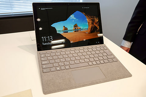 Surface Pro」のLTEモデルが本日より受注開始 ～法人向け販売、中小