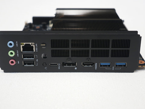 レビュー】6万円台で16コアRyzen 9搭載はズルい！Mini-ITXマザー