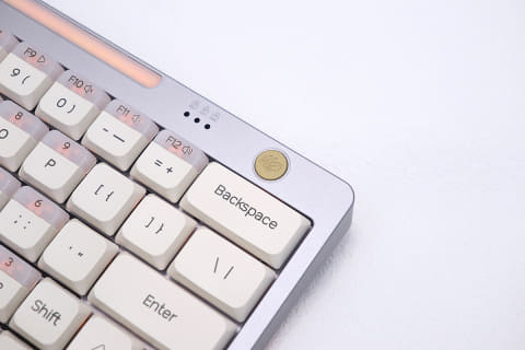 レビュー】“物理”デュアルアクションキーボード「Hesper64(100)」を約3