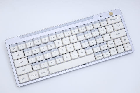 レビュー】“物理”デュアルアクションキーボード「Hesper64(100)」を約3