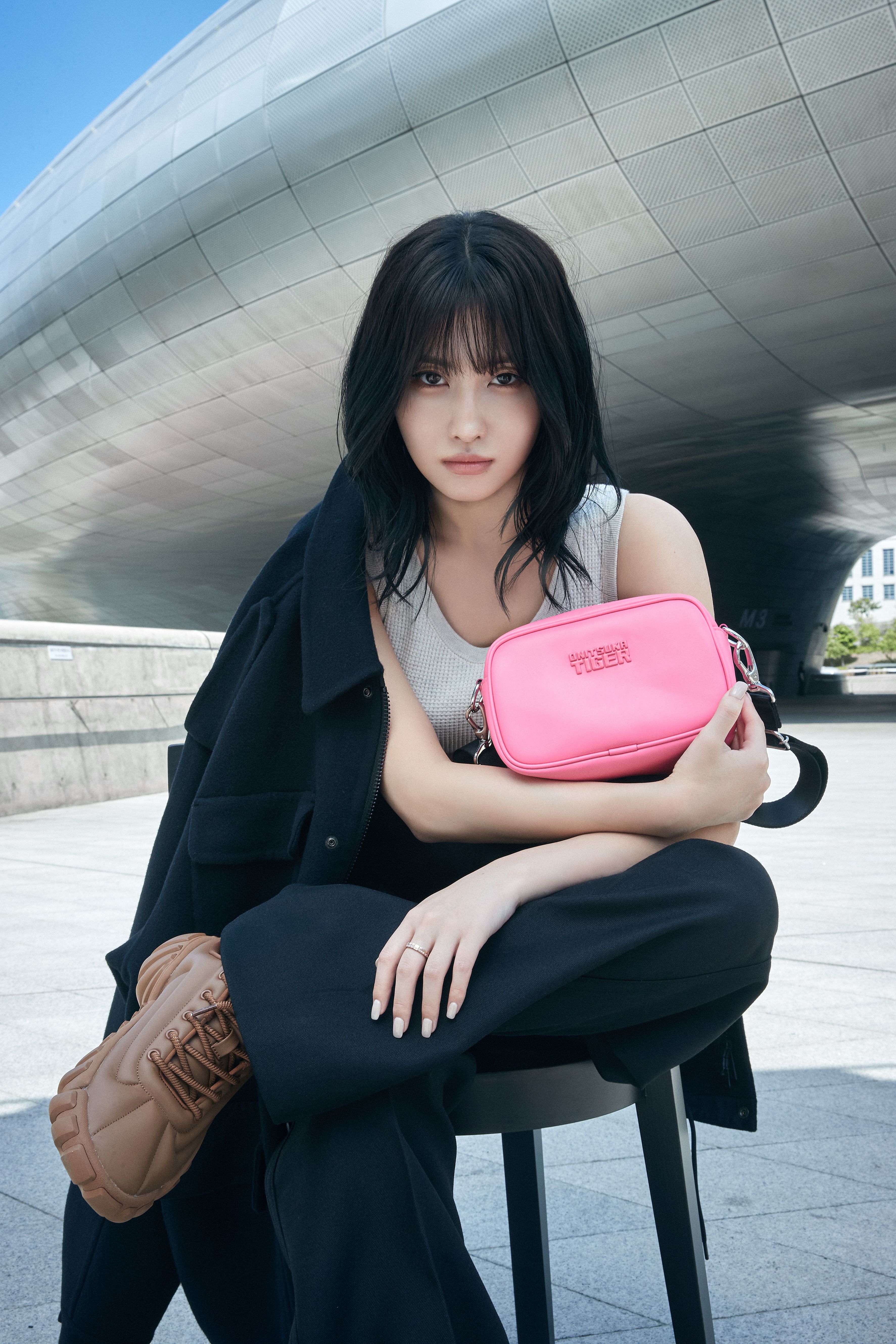 Onitsuka Tiger ブランドアンバサダー MOMO 氏を起用した、 AW24